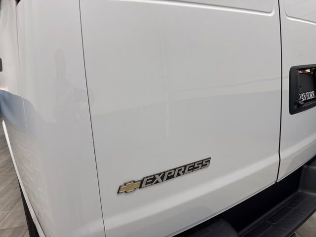 New 2026 Chevrolet Express 3500 Extended w/ Driver Convenience Package RWD image 29
