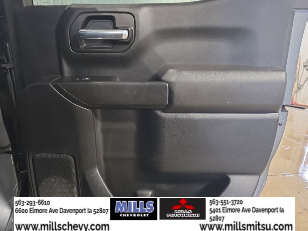 Used 2022 Chevrolet Silverado 1500 LT AWD/4WD image 18