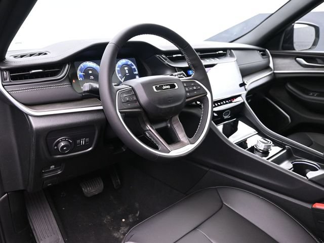 New 2026 Jeep Grand Cherokee Limited w/ Limited Altitude Package RWD image 13