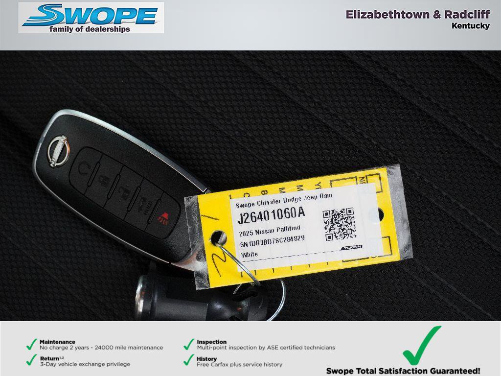 Used 2025 Nissan Pathfinder Rock Creek AWD/4WD image 32