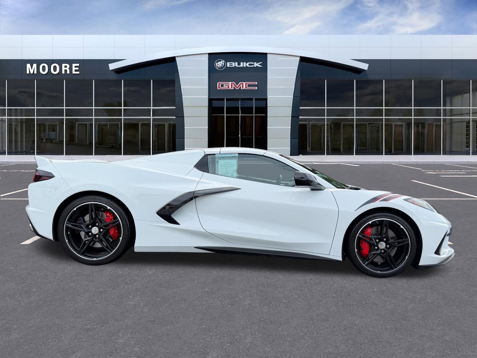 Used 2022 Chevrolet Corvette Stingray Premium Conv w/ Z51 Performance Package RWD image 2
