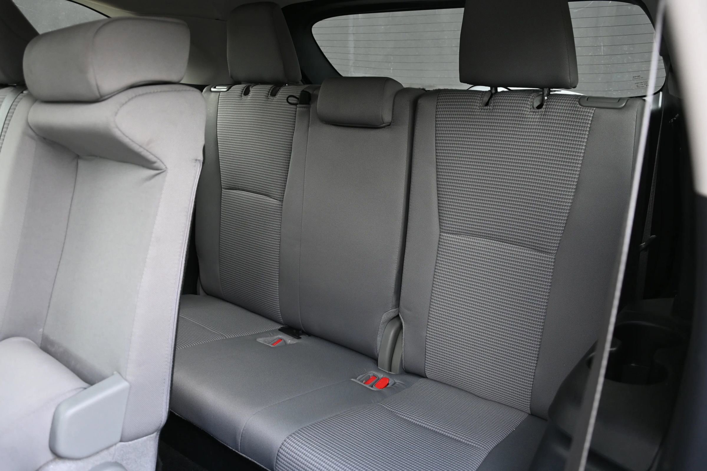 Used 2025 Toyota Highlander LE image 20