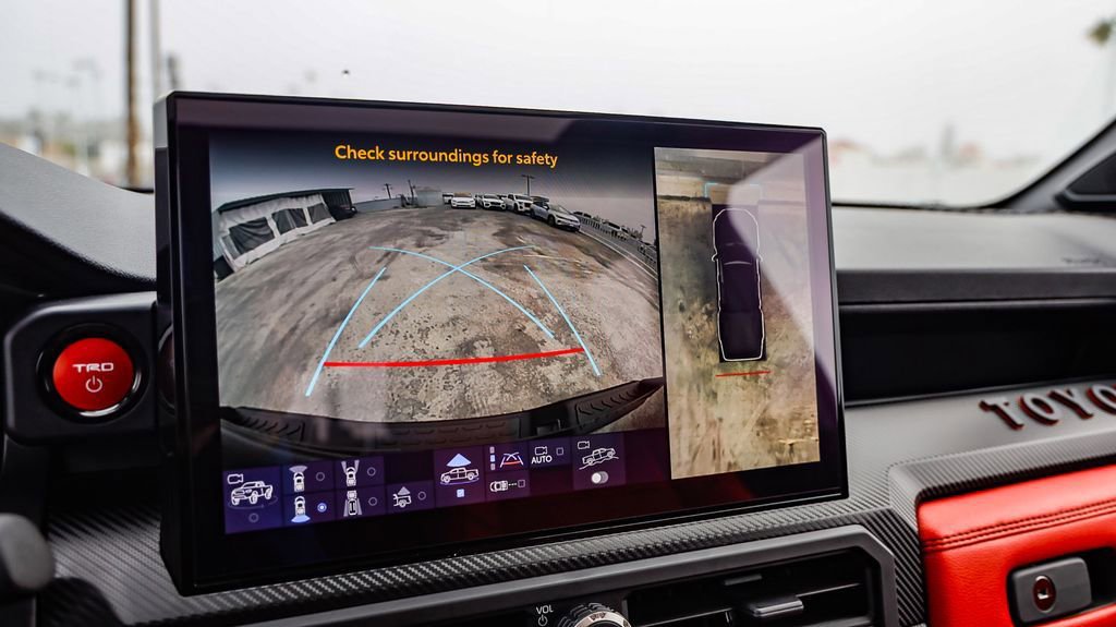 Used 2025 Toyota Tacoma TRD Pro image 25