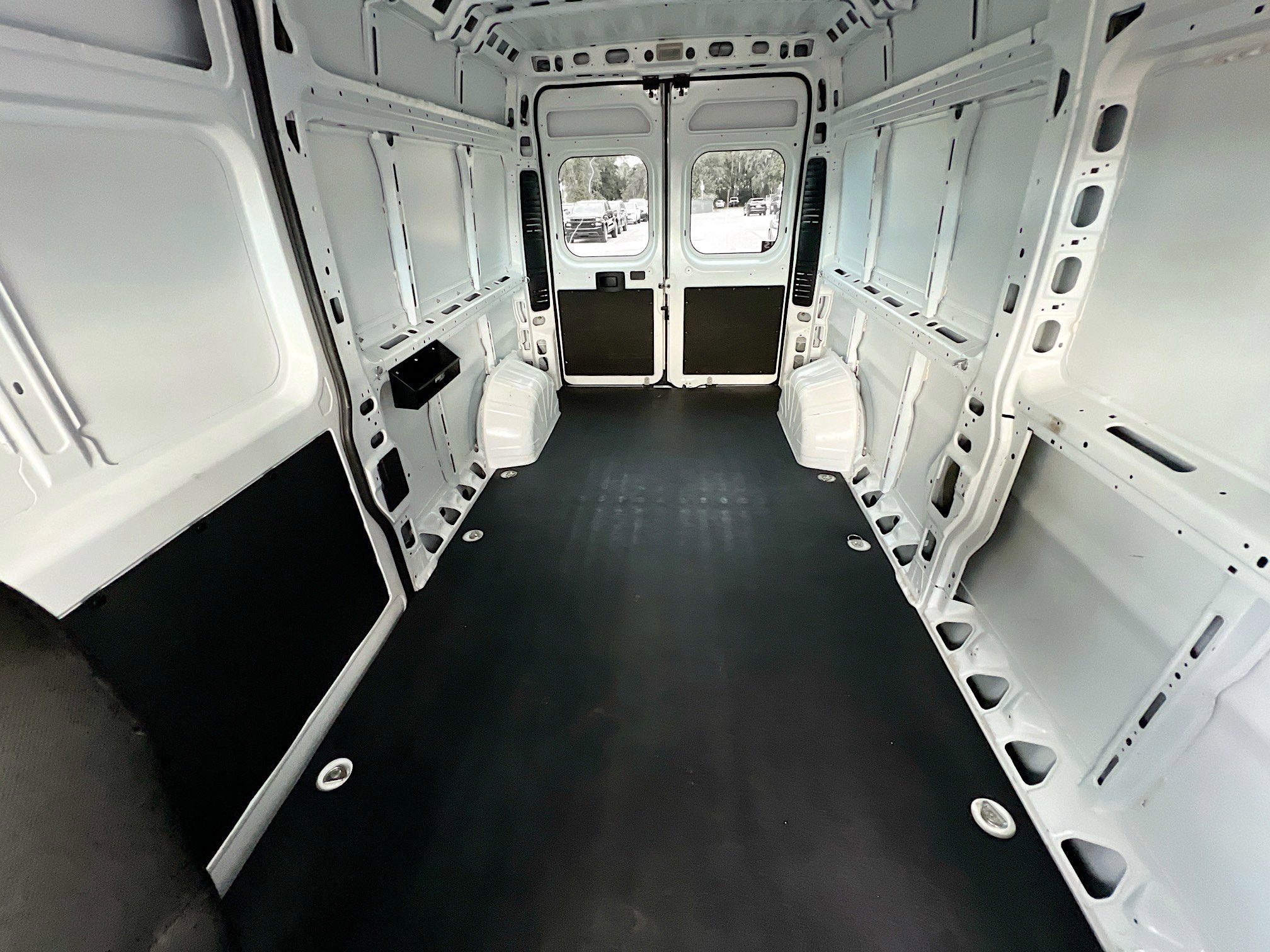 Used 2023 RAM ProMaster 2500 FWD image 30