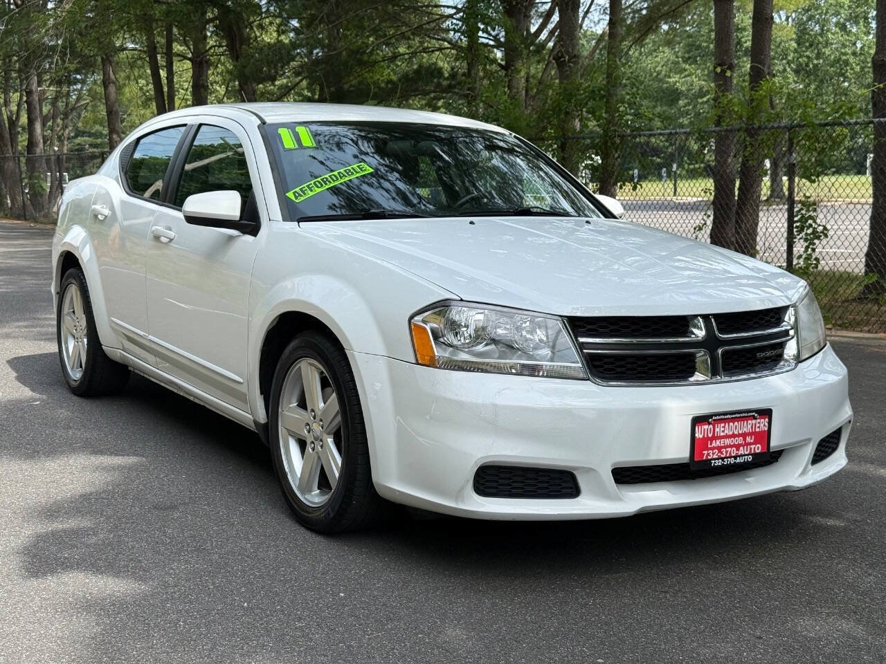 Used 2011 Dodge Avenger Mainstreet FWD image 3