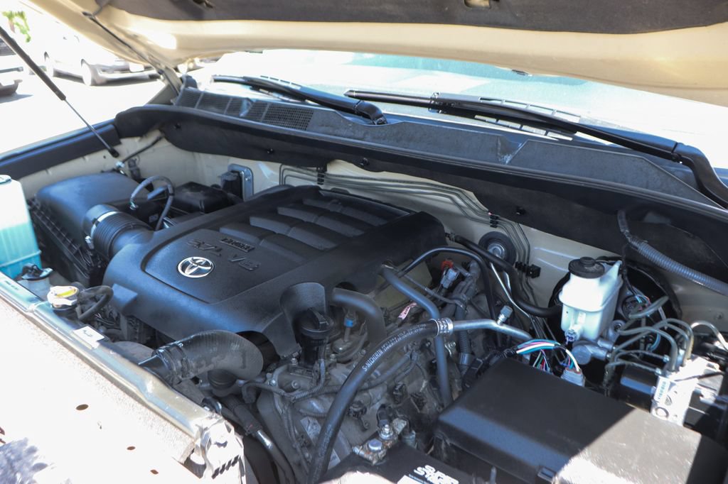 Used 2017 Toyota Tundra SR5 w/ SR5 Upgrade Package RWD image 12