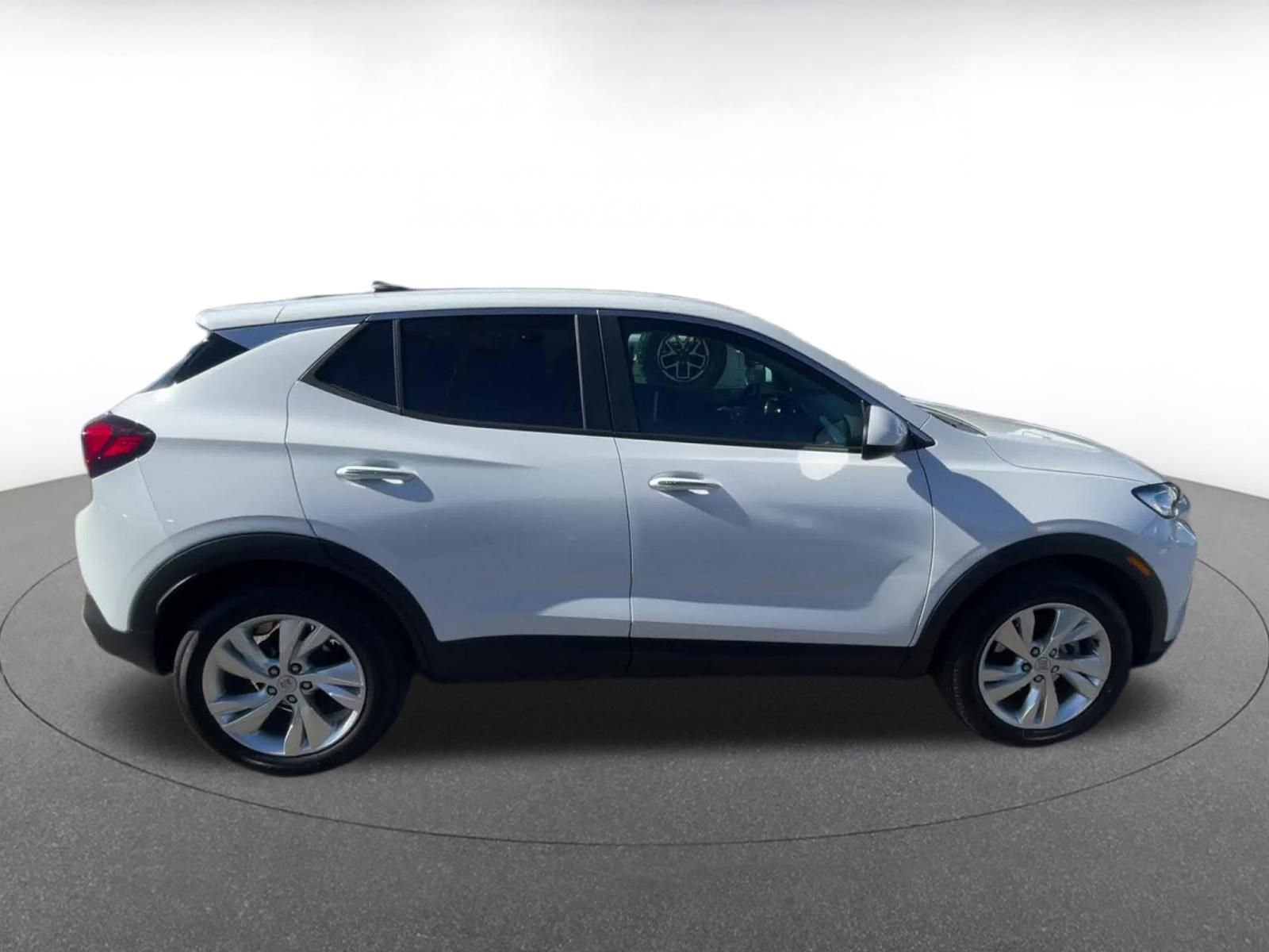 Used 2025 Buick Encore GX Preferred image 16