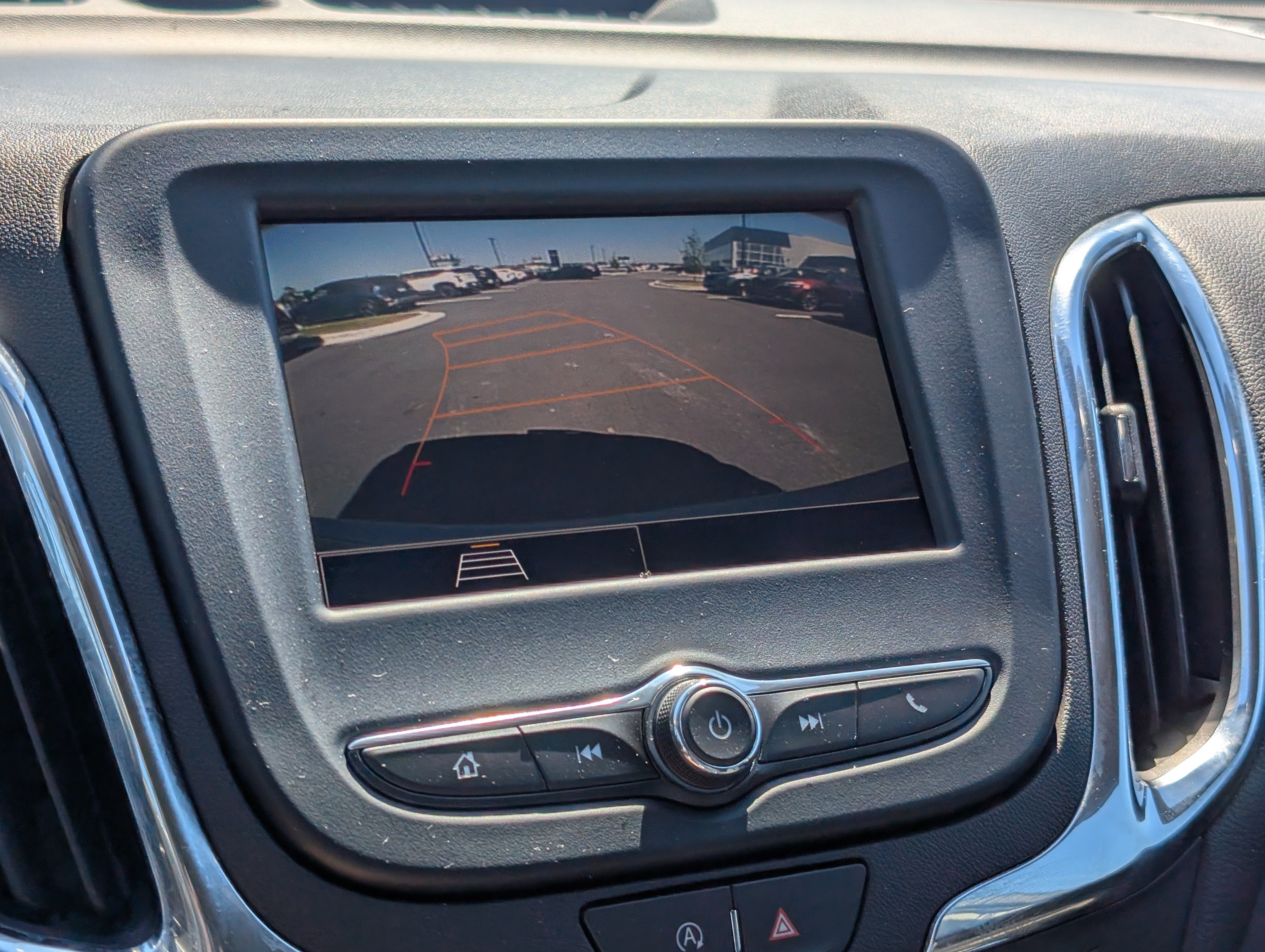 Used 2024 Chevrolet Equinox LT AWD/4WD image 23