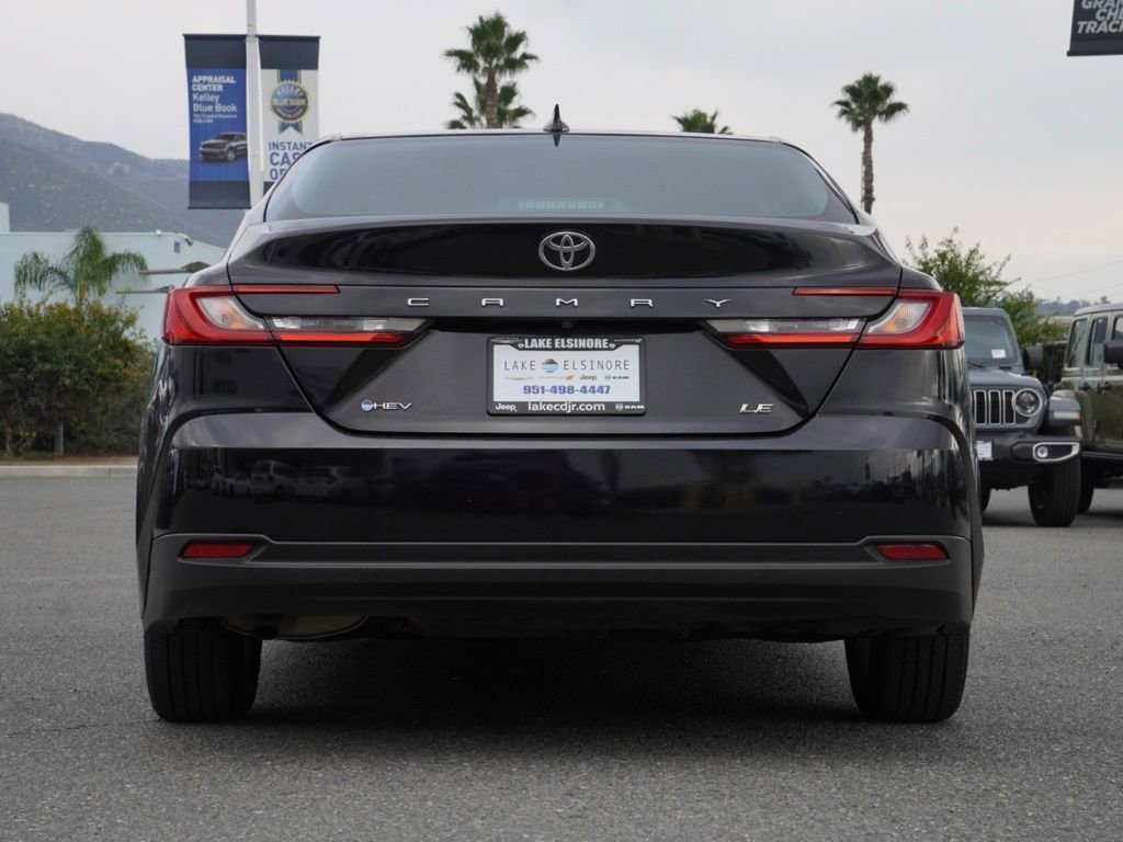 Used 2025 Toyota Camry LE image 5