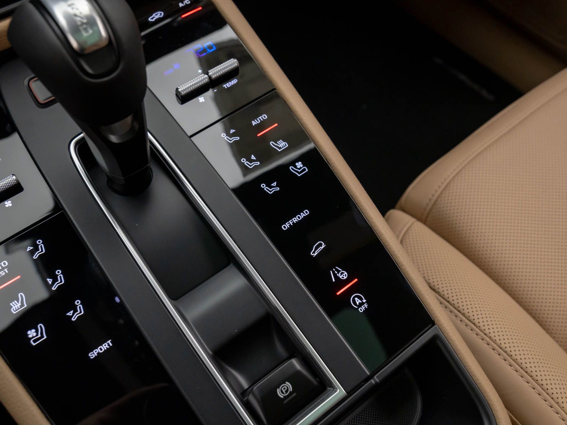 Certified 2026 Porsche Macan image 24