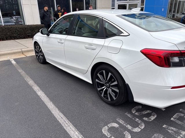 Used 2023 Honda Civic EX image 7