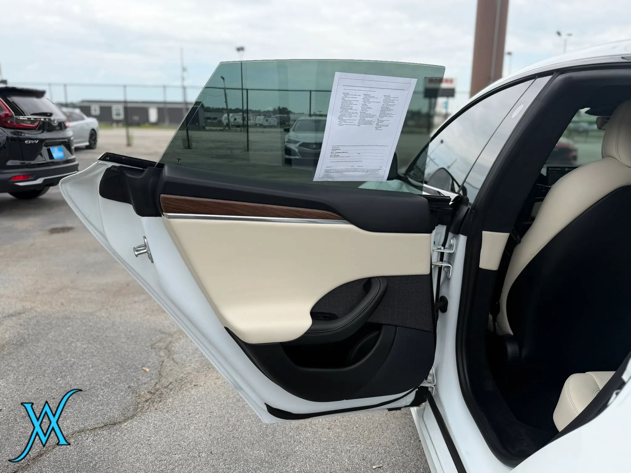 Used 2022 Tesla Model S Standard Range AWD/4WD image 15