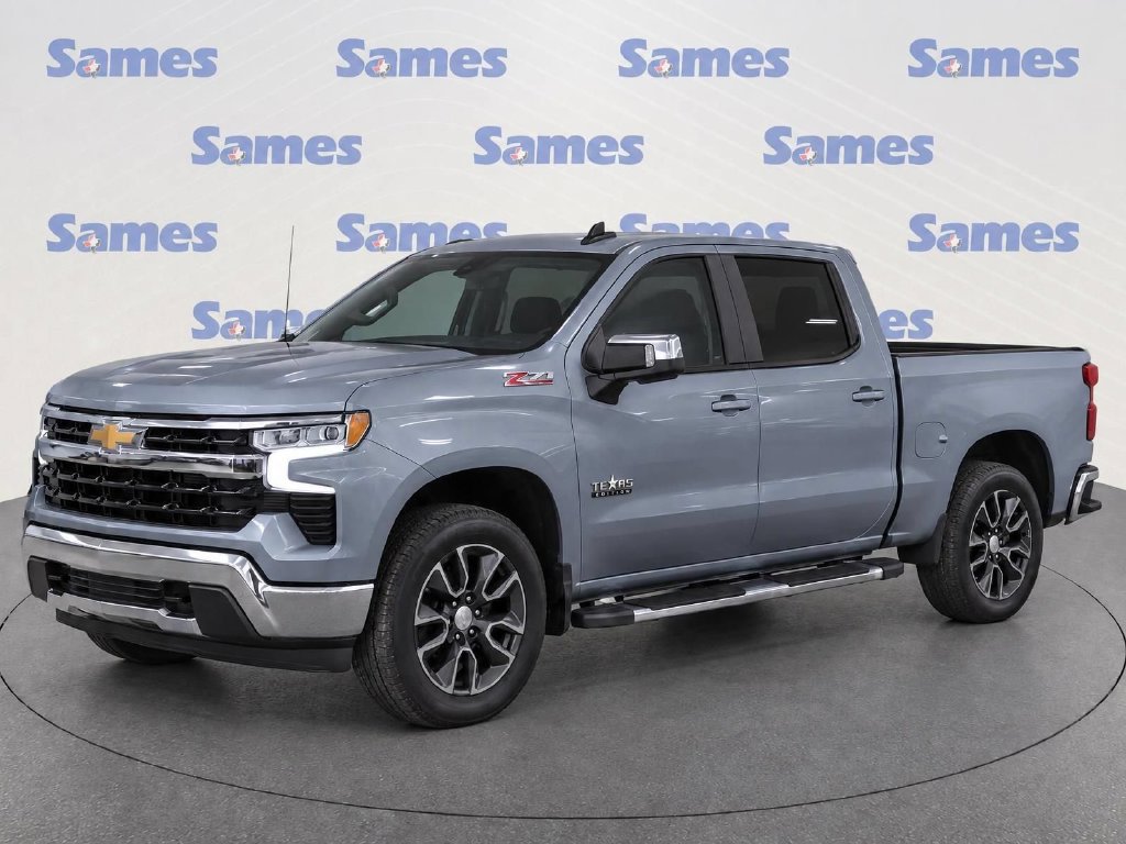 Used 2023 Chevrolet Silverado 1500 LT AWD/4WD image 2