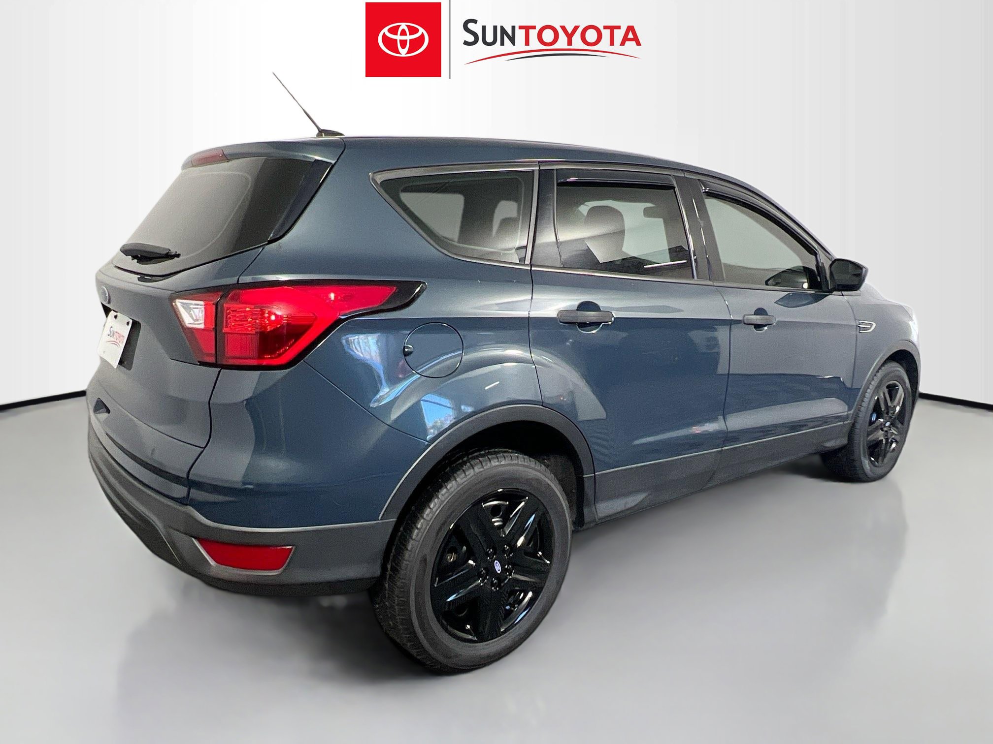 Used 2019 Ford Escape S image 4