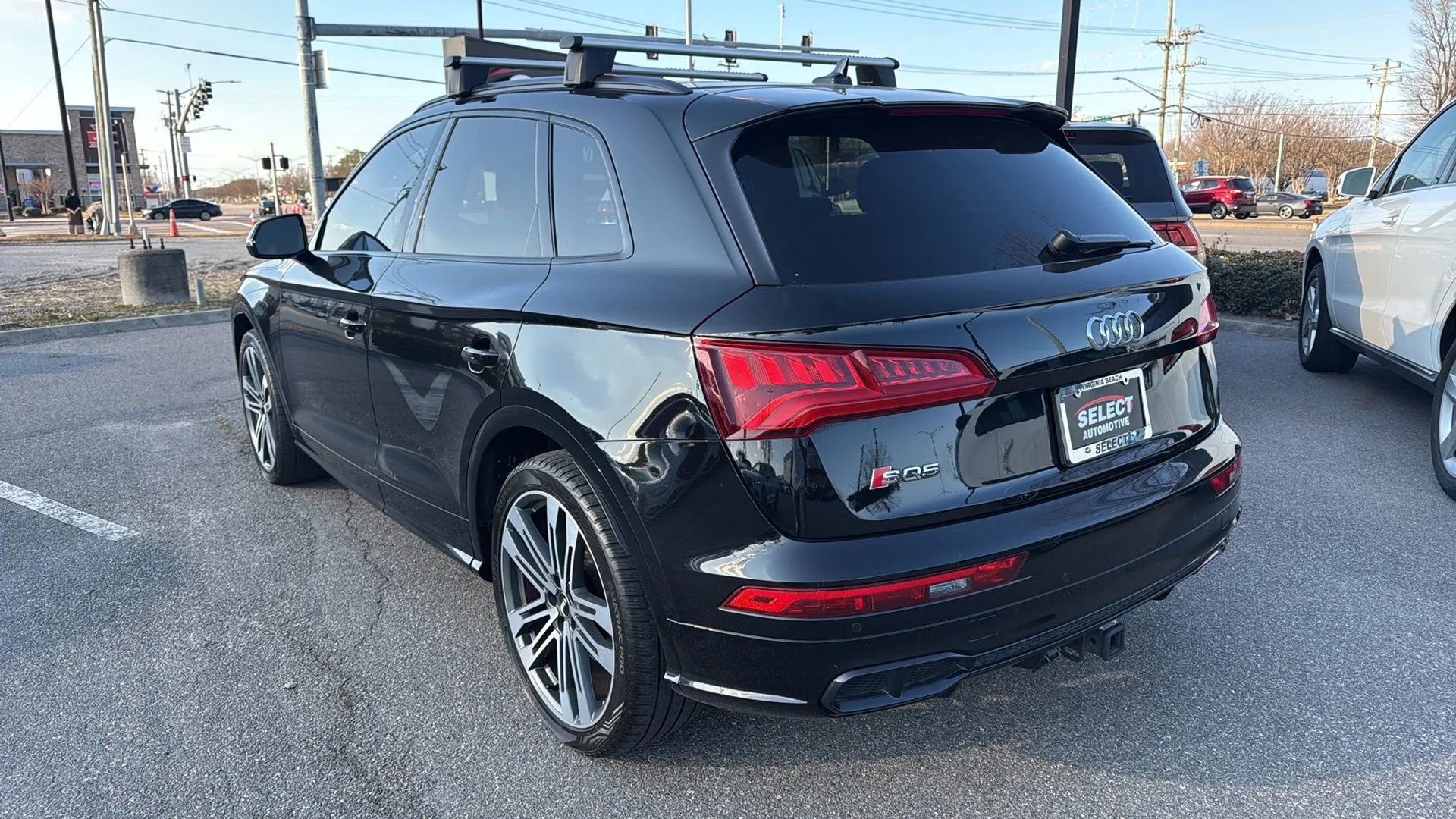 Used 2020 Audi SQ5 Premium Plus w/ Premium Plus Package image 3