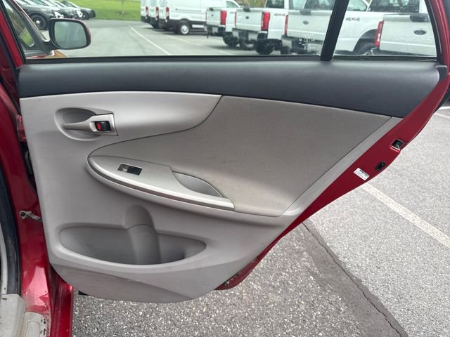 Used 2011 Toyota Corolla LE FWD image 16
