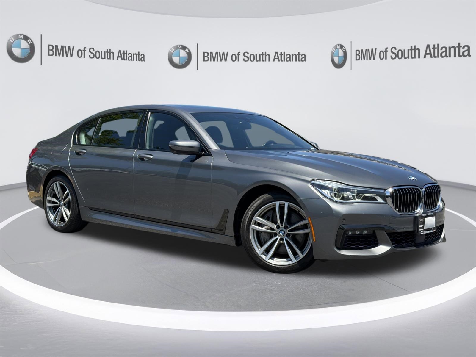 Used 2017 BMW 750i xDrive AWD/4WD image 2