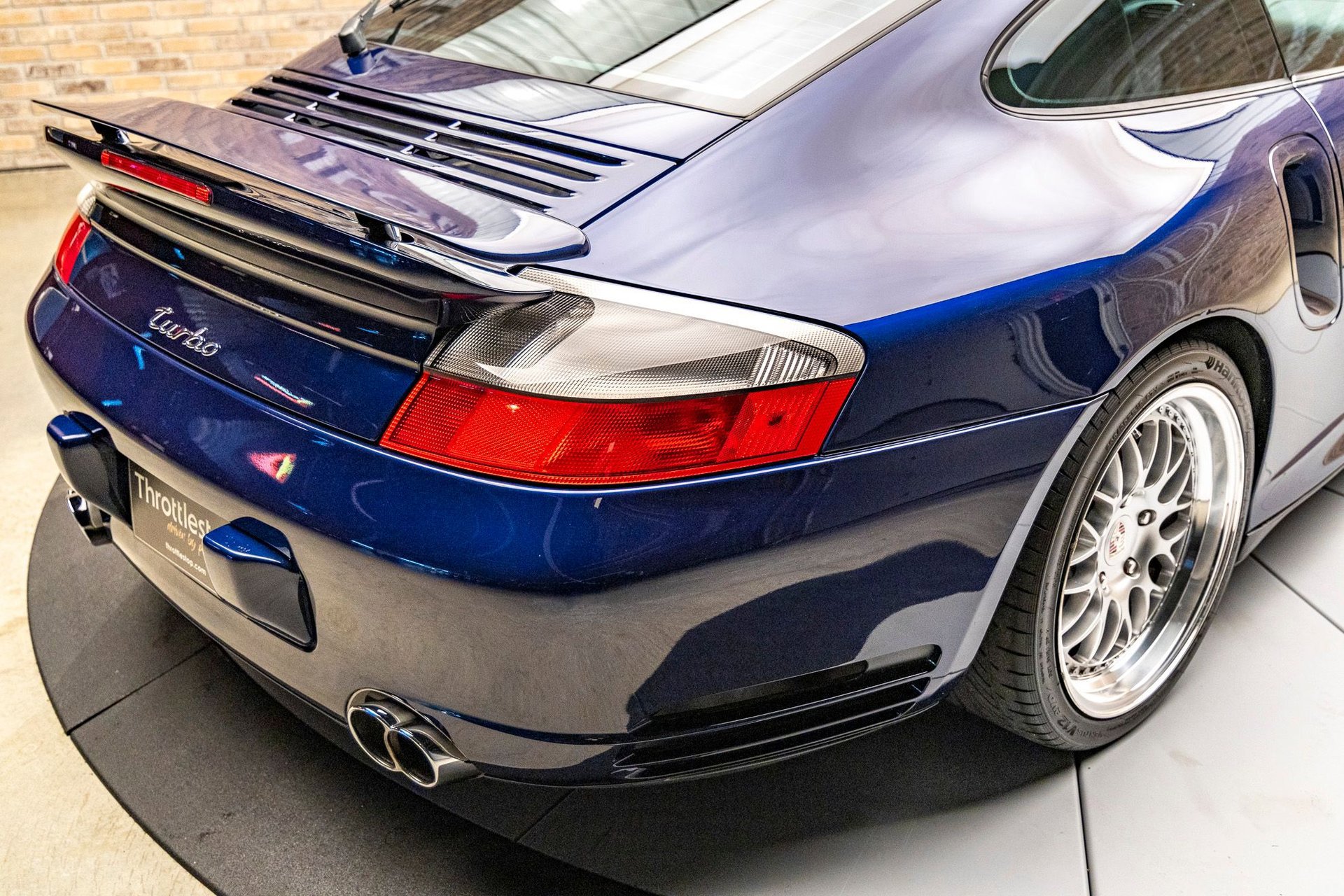 Used 2002 Porsche 911 Turbo image 34