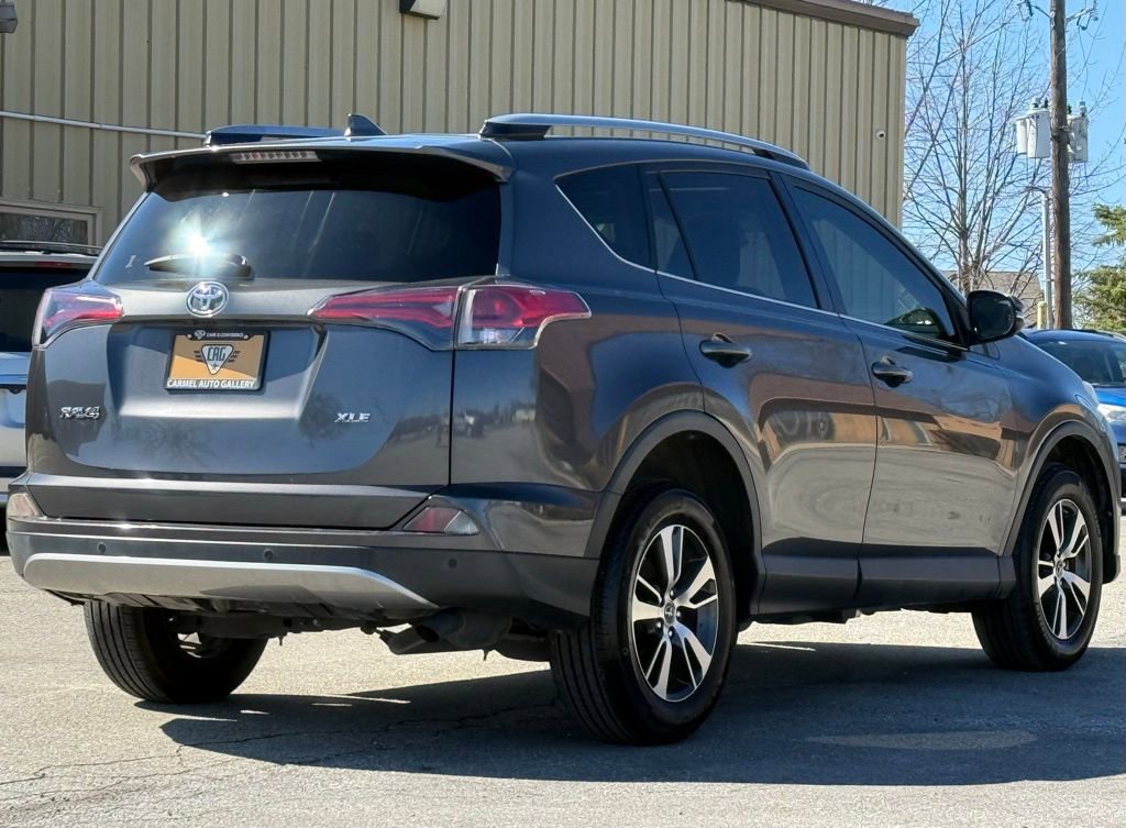 Used 2018 Toyota RAV4 XLE FWD image 5
