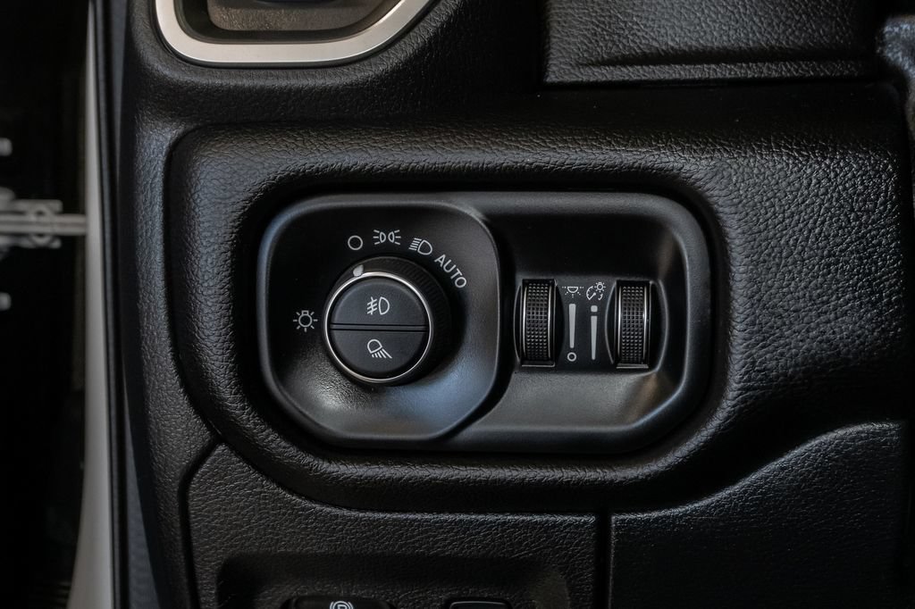 Used 2025 RAM 1500 Big Horn AWD/4WD image 18