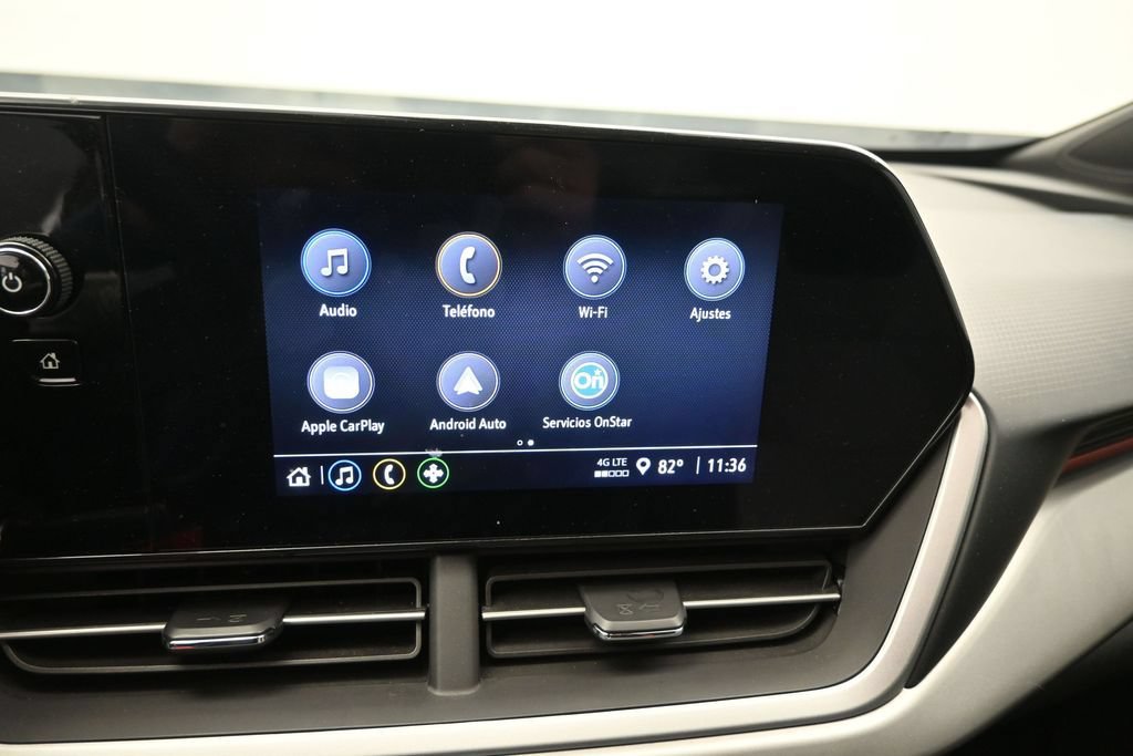 Used 2024 Chevrolet Trax RS FWD image 14