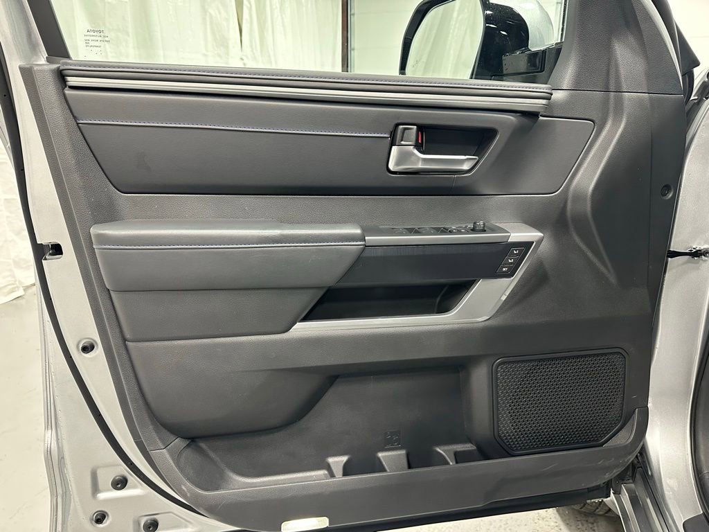 Used 2025 Toyota Tundra Platinum image 8