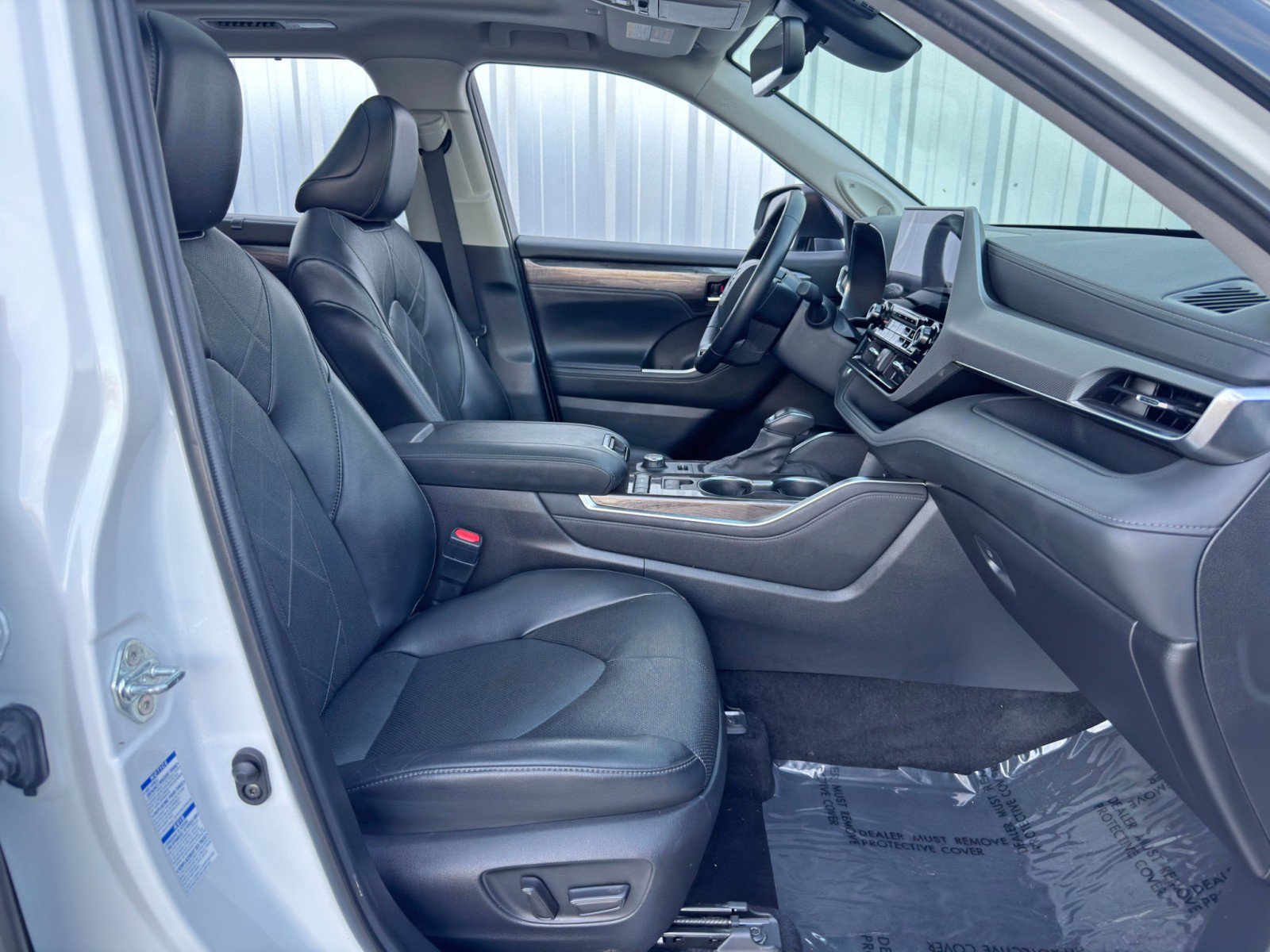 Used 2022 Toyota Highlander Platinum image 15