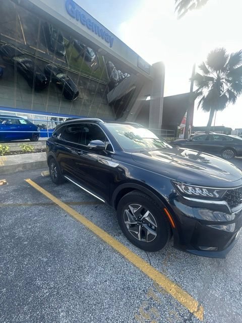 Used 2023 Kia Sorento EX w/ Panoramic Sunroof Package FWD image 7