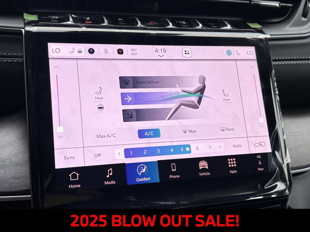 New 2025 Jeep Grand Cherokee Limited w/ Trailer Tow Package image 16