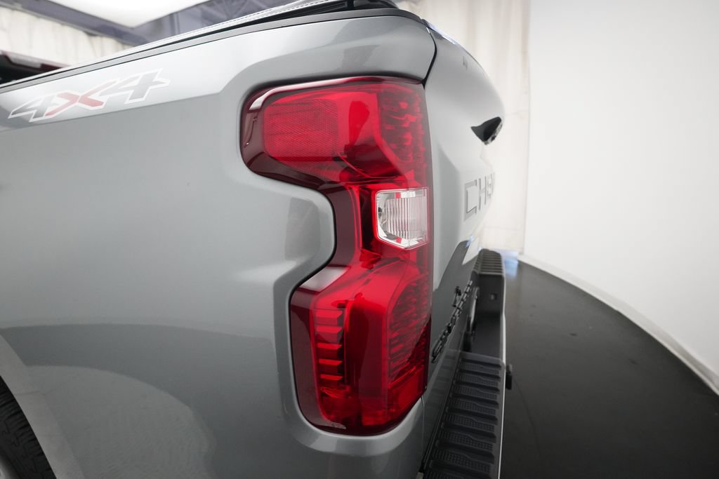 Used 2024 Chevrolet Silverado 1500 LT w/ LPO, Dark Essentials Package AWD/4WD image 31