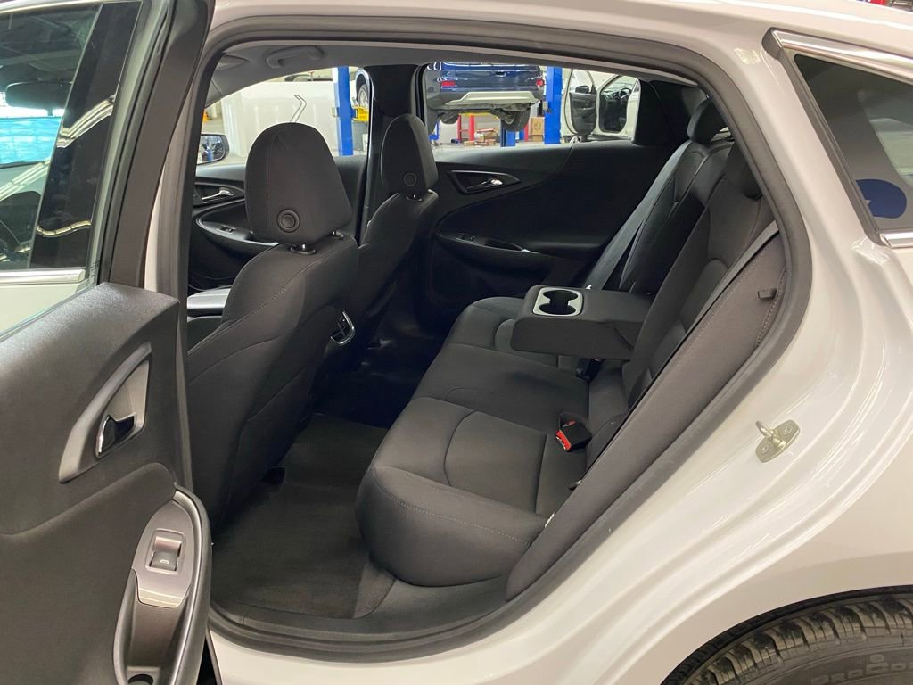 Used 2024 Chevrolet Malibu LT image 19