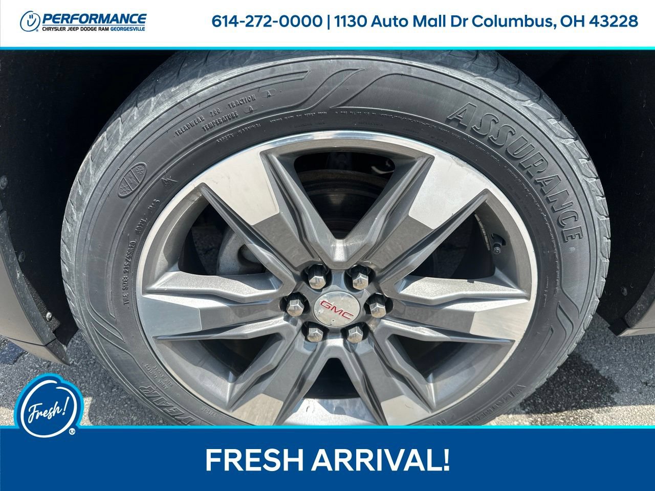 Used 2018 GMC Acadia SLT w/ LPO, Floor Liner Package FWD image 10