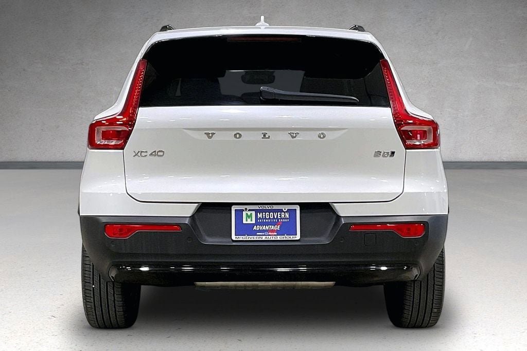 Certified 2023 Volvo XC40 B5 Plus w/ Protection Package Premier AWD/4WD image 5