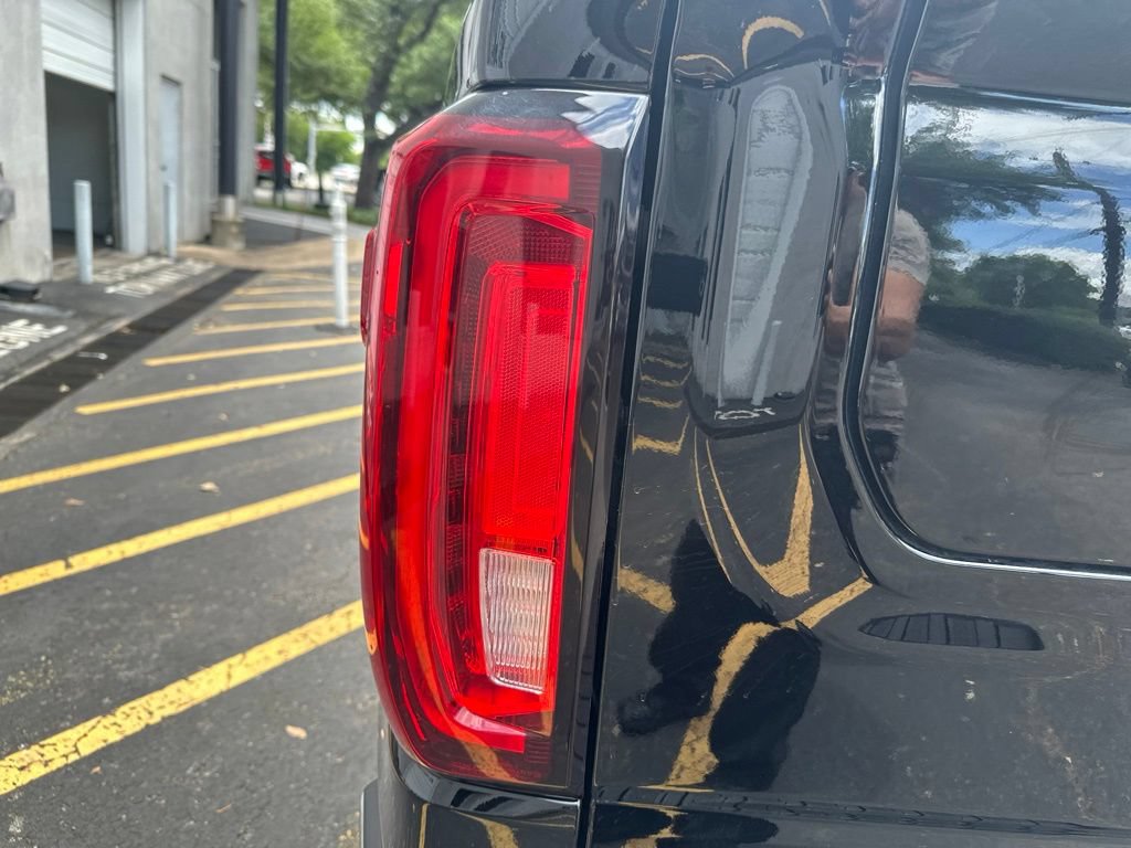 Used 2019 GMC Sierra 1500 SLT AWD/4WD image 12