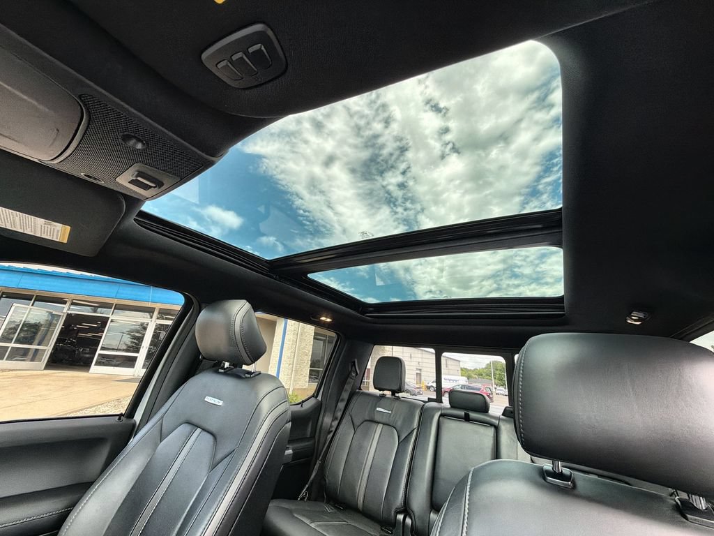 Used 2016 Ford F150 Platinum w/ Equipment Group 701A Luxury AWD/4WD image 16