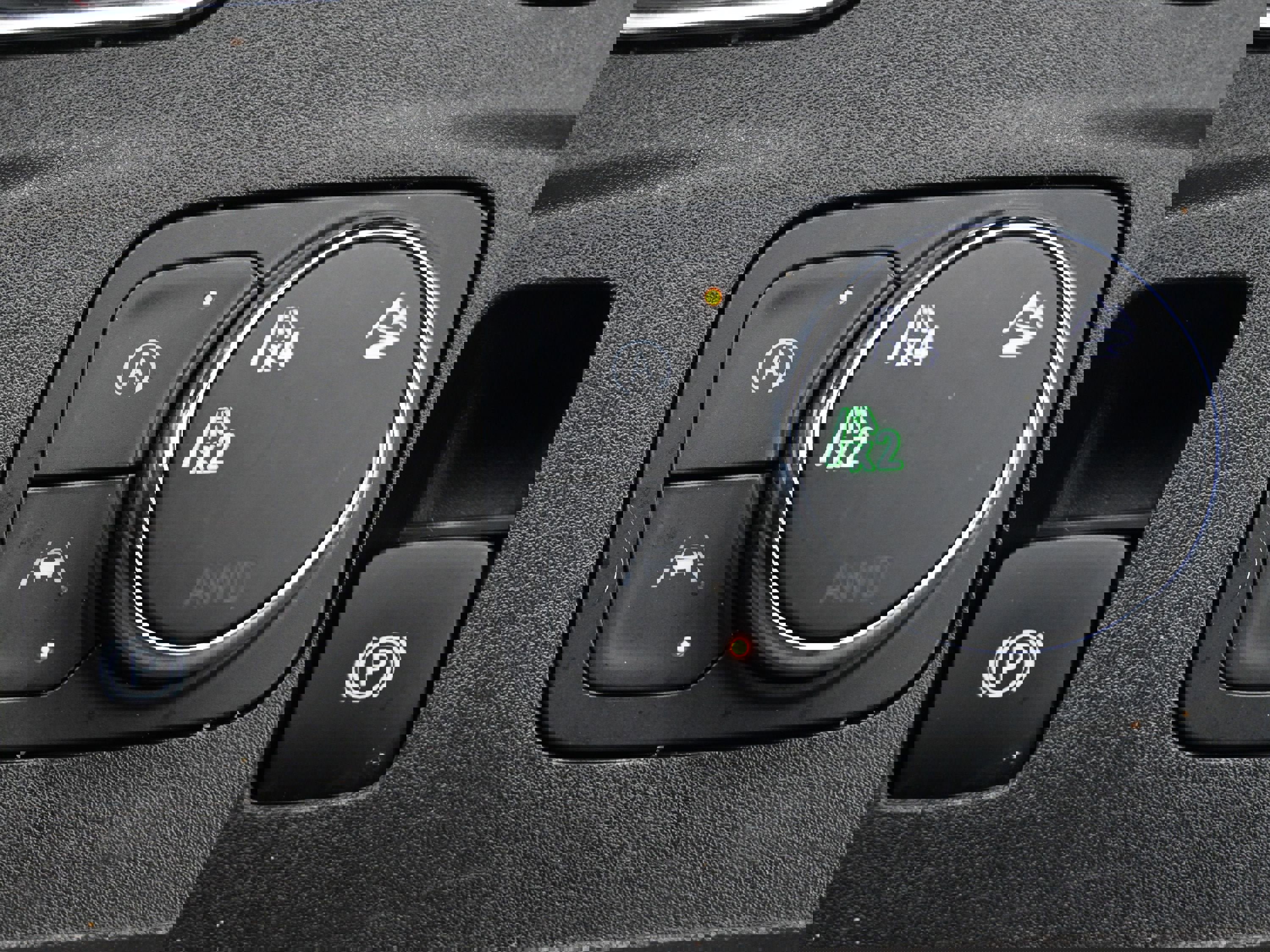 Certified 2023 Chevrolet Traverse RS image 18