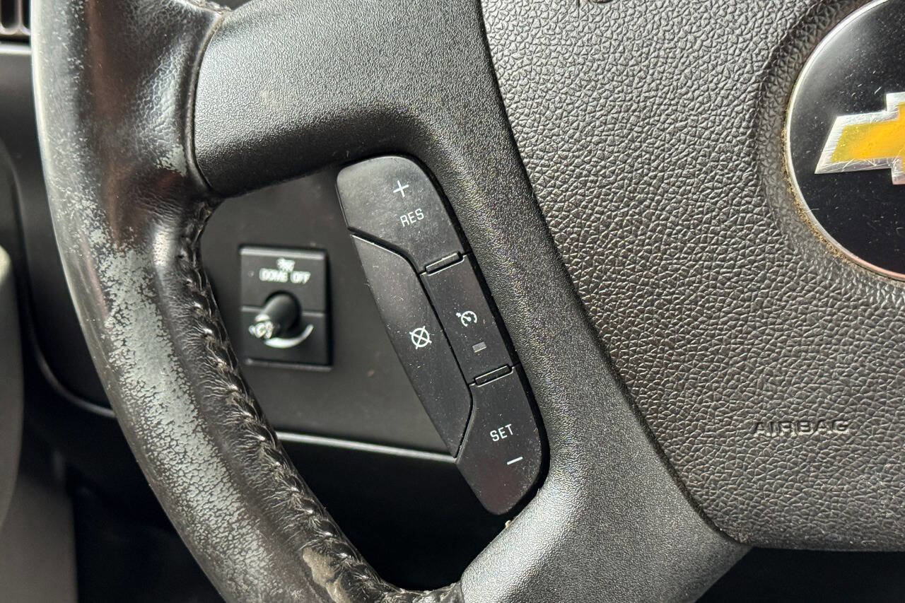 Used 2020 Chevrolet Express 2500 w/ Driver Convenience Package RWD image 25