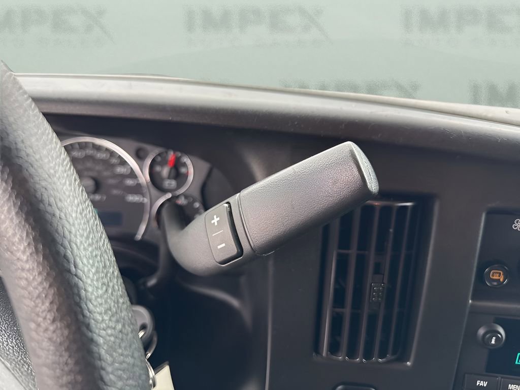 Used 2024 Chevrolet Express 2500 w/ Driver Convenience Package RWD image 12