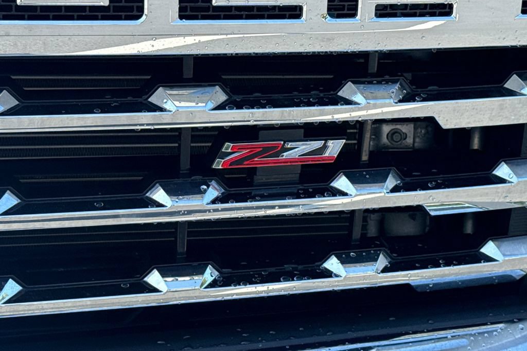 Used 2022 Chevrolet Silverado 2500 LTZ w/ LTZ Plus Package AWD/4WD image 8