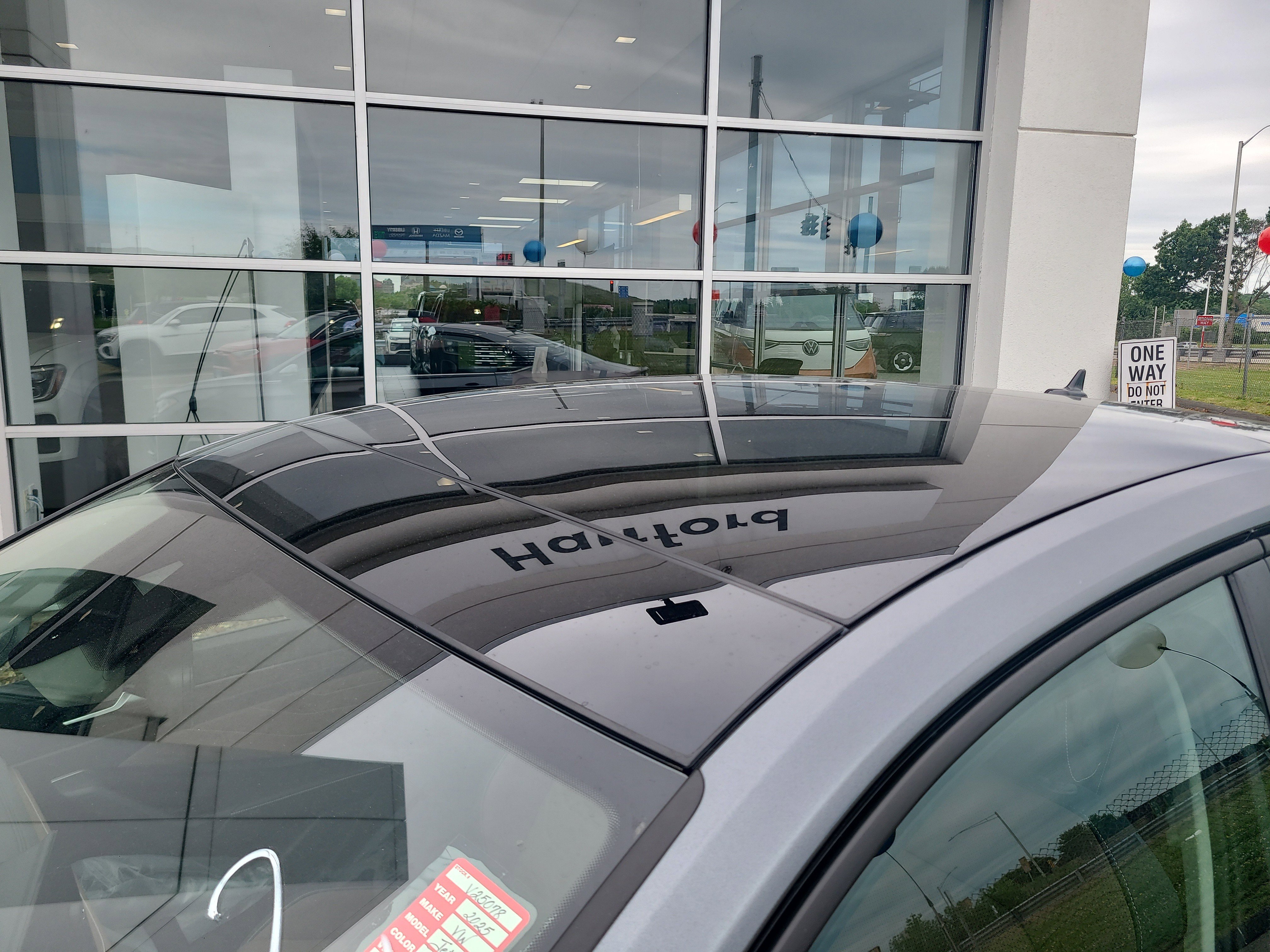 New 2025 Volkswagen Jetta SEL image 4