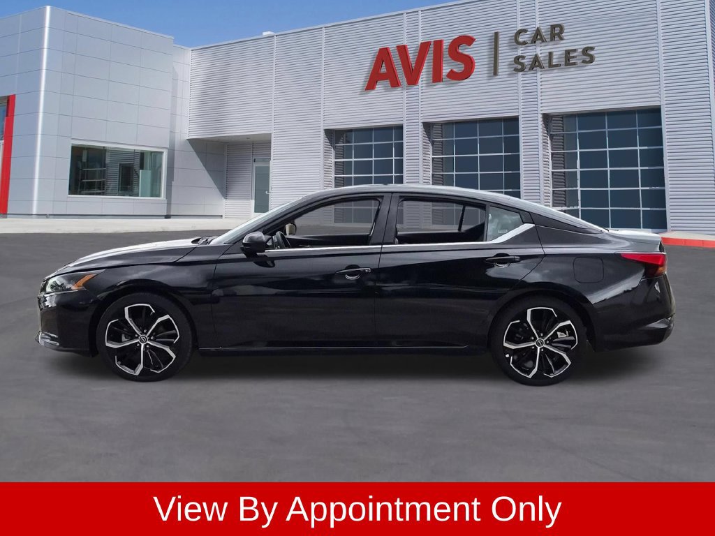Used 2025 Nissan Altima 2.5 SR FWD image 10