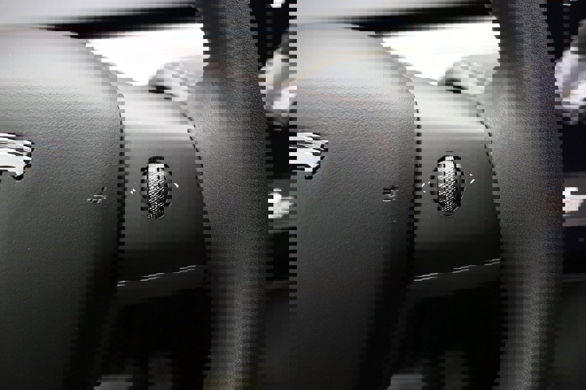 Used 2022 Tesla Model Y Performance image 43