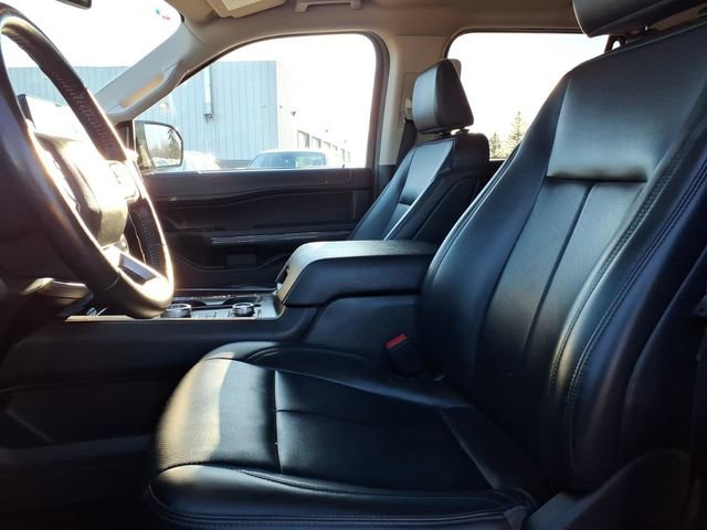 Used 2024 Ford Expedition XLT image 13