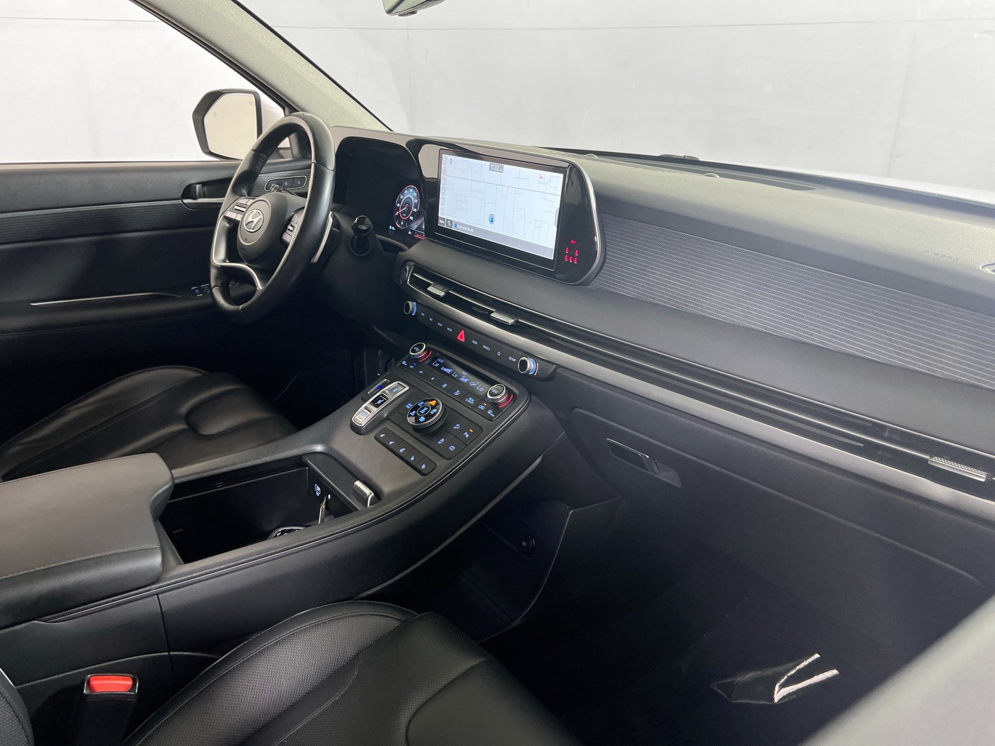 Used 2023 Hyundai Palisade Limited AWD/4WD image 30