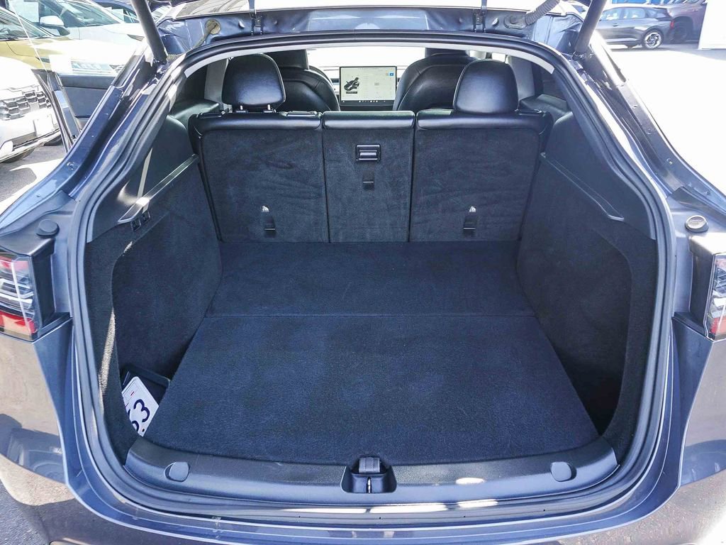 Used 2023 Tesla Model Y Performance AWD/4WD image 26