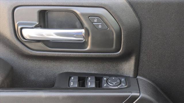 Used 2025 Chevrolet Silverado 2500 Custom w/ Custom Value Package AWD/4WD image 12