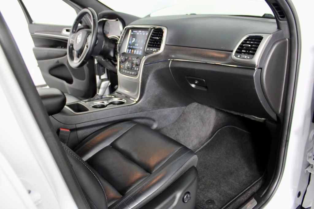 Used 2018 Jeep Grand Cherokee Limited image 35