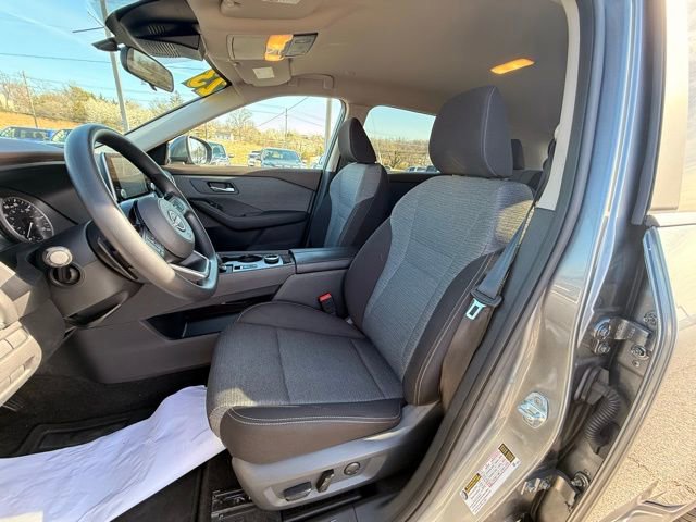 Certified 2023 Nissan Rogue SV image 14