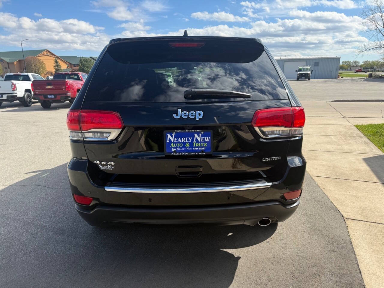 Used 2018 Jeep Grand Cherokee Limited AWD/4WD image 8