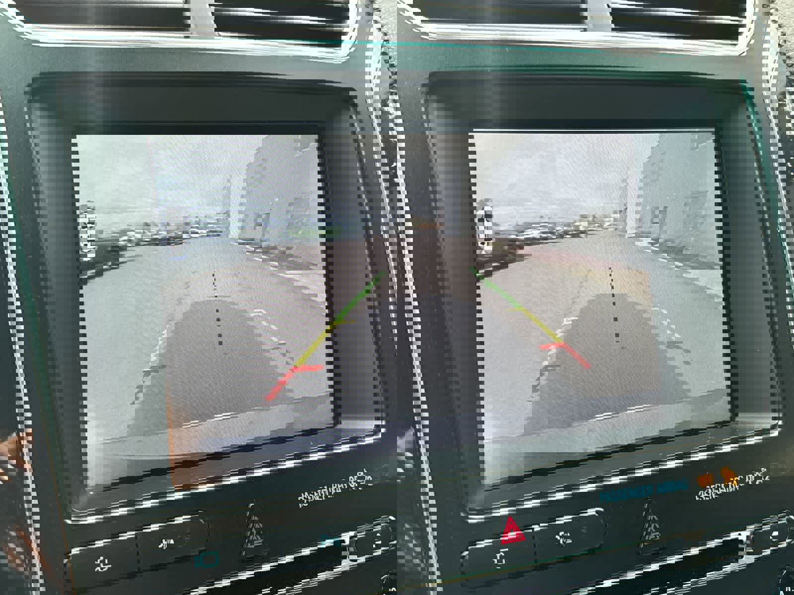 Used 2017 Ford Explorer Limited image 17